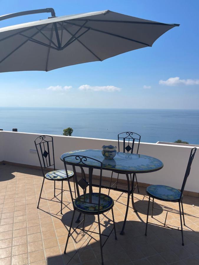 Villa Sofia *Luxury Experience In Calabria Дзамброне Екстериор снимка